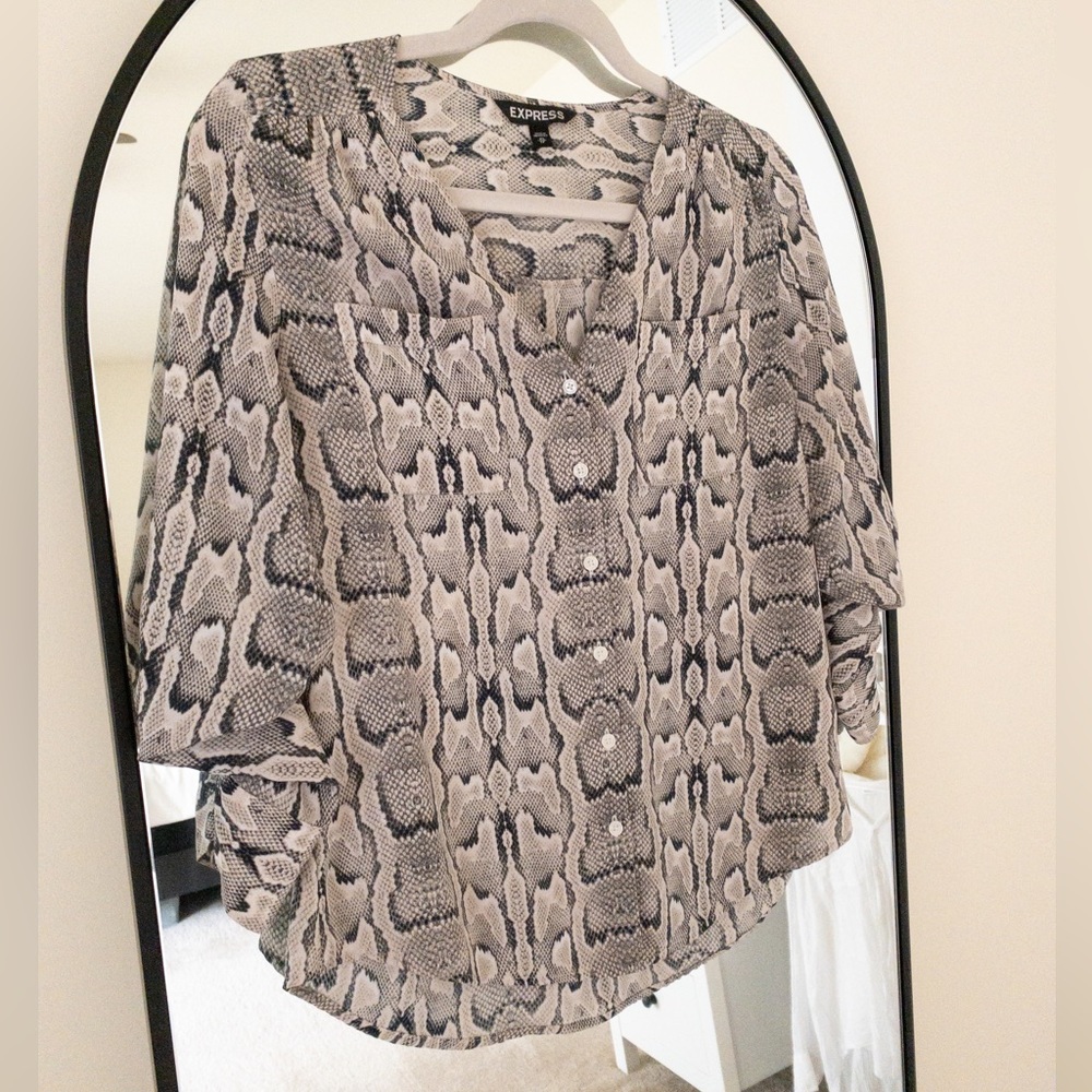XS Express Python Button-down with adjustable sleeves